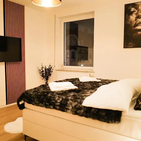 Spacious Family Apartment, Free Parking, 6 Guests *