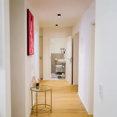 Spacious Family Apartment, Free Parking, 6 Guests