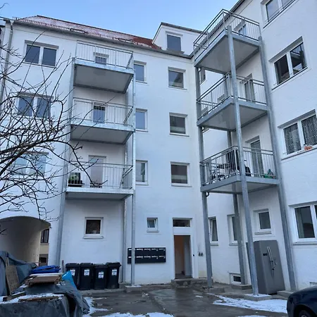 Spacious Family Apartment, Free Parking, 6 Guests